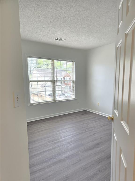 Building Photo - 4010 Ridgefair Dr