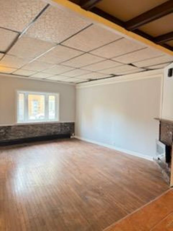 Living Room - 808 S 6th St
