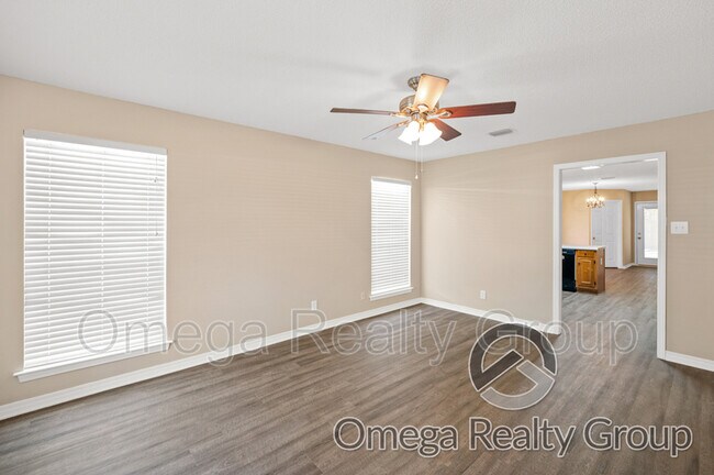 Building Photo - 519 Kimberly Dr