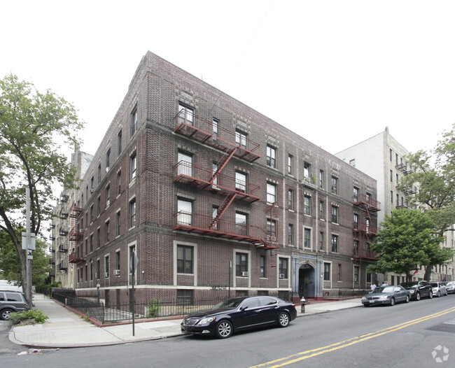 Parkview Court - 318 Rochester Ave Brooklyn NY 11213 | Apartment Finder