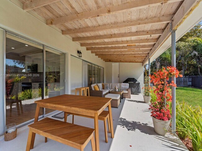 Building Photo - 9320 SW 125th Terrace