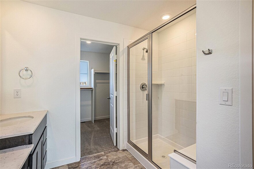 Building Photo - 650 Rob Roy Ct