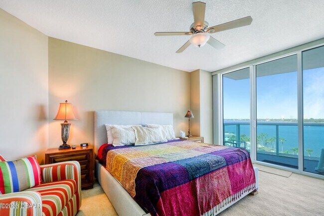 Building Photo - 1241 Riverside Dr