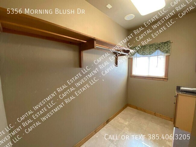 Building Photo - 5356 Morning Blush Dr