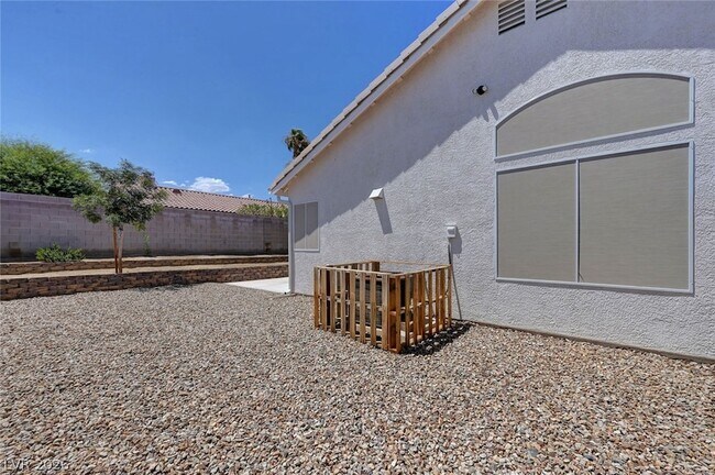 Building Photo - 8863 Haviland Rd