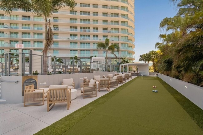 Building Photo - 400 Central Ave