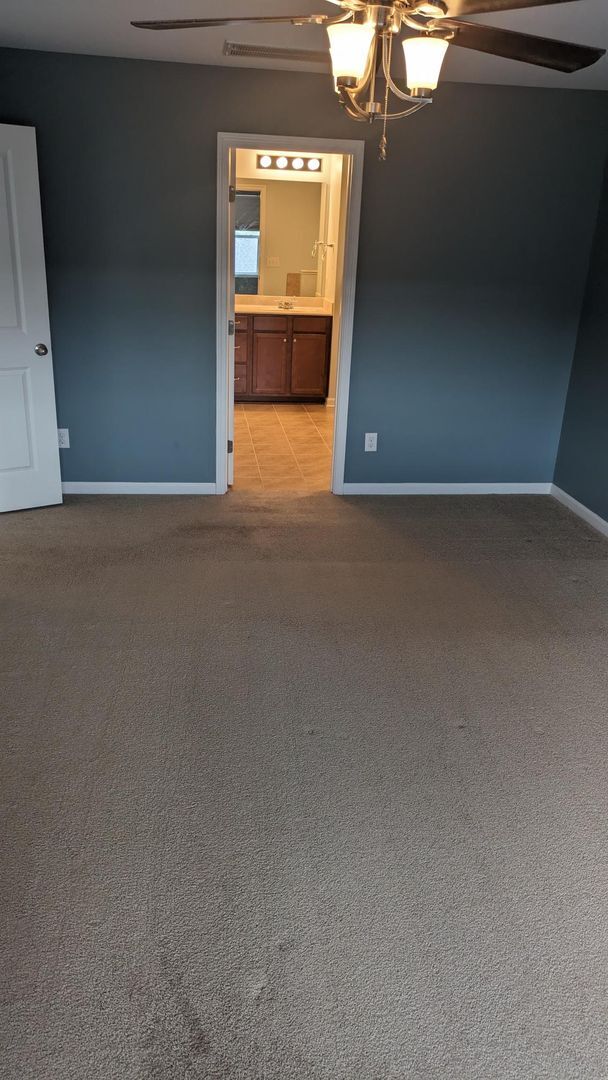 Building Photo - Welcome Home!!! Beautiful 3b 2.5b in Masse...