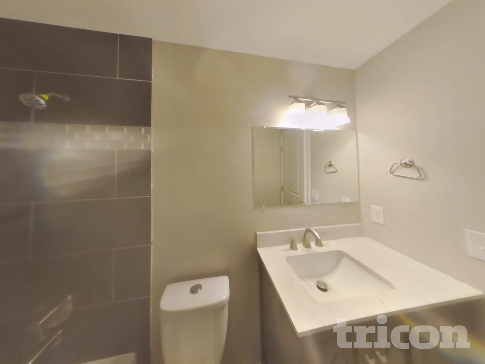 Building Photo - 7213 NW Rhododendron Pl