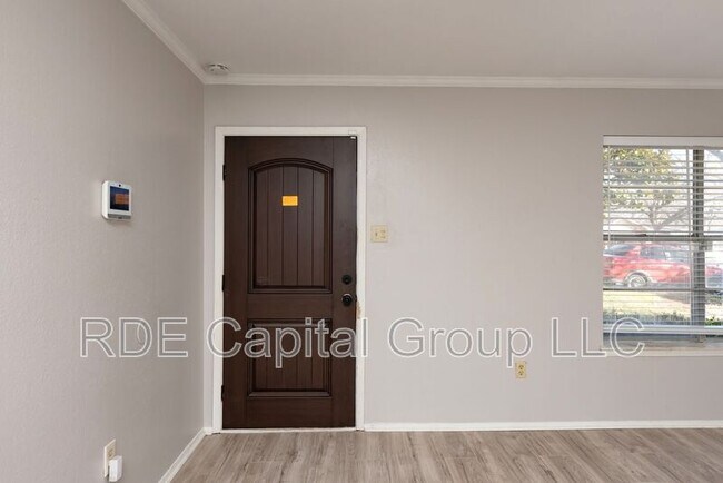 Building Photo - 1407 Franklin St