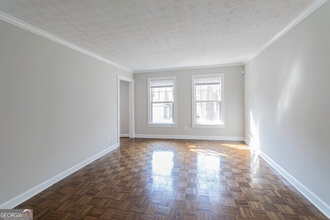 Building Photo - 3165 Henderson Walk