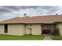 Building Photo - Nice single story duplex unit in NRH