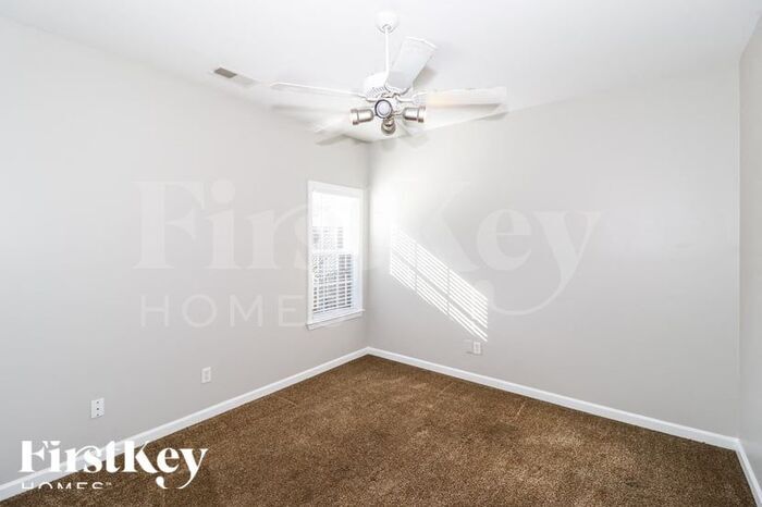 Building Photo - 969 Nesting Wood Cir W