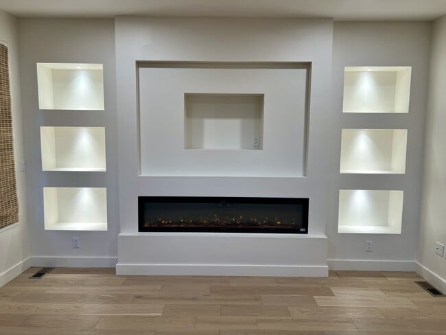 Building Photo - 753 Oak St