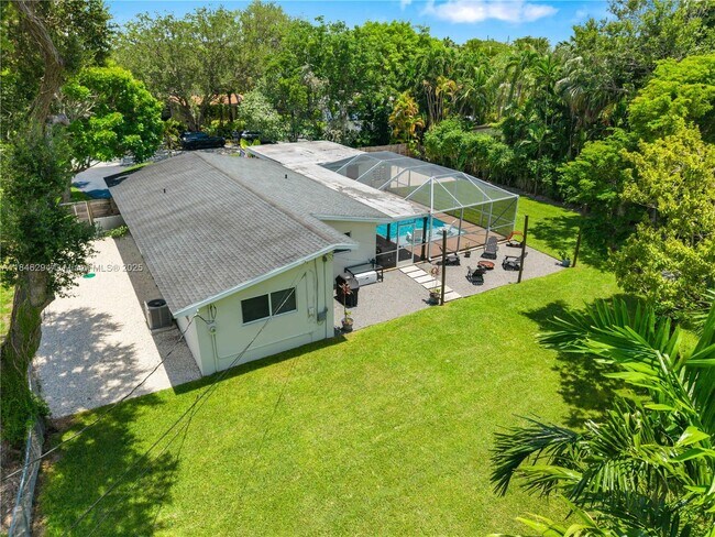 Building Photo - 13800 SW 78th Pl