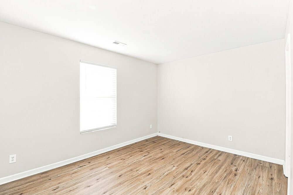 Building Photo - 1605 Bray Dr