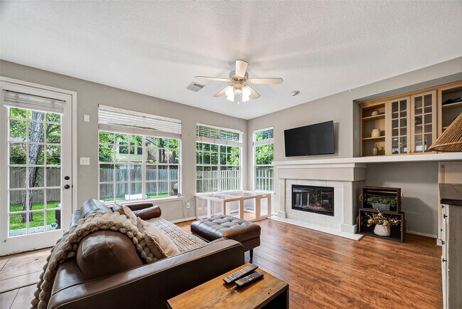 Building Photo - 150 Wisteria Walk Cir