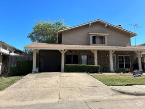 Building Photo - Ready to move in.....