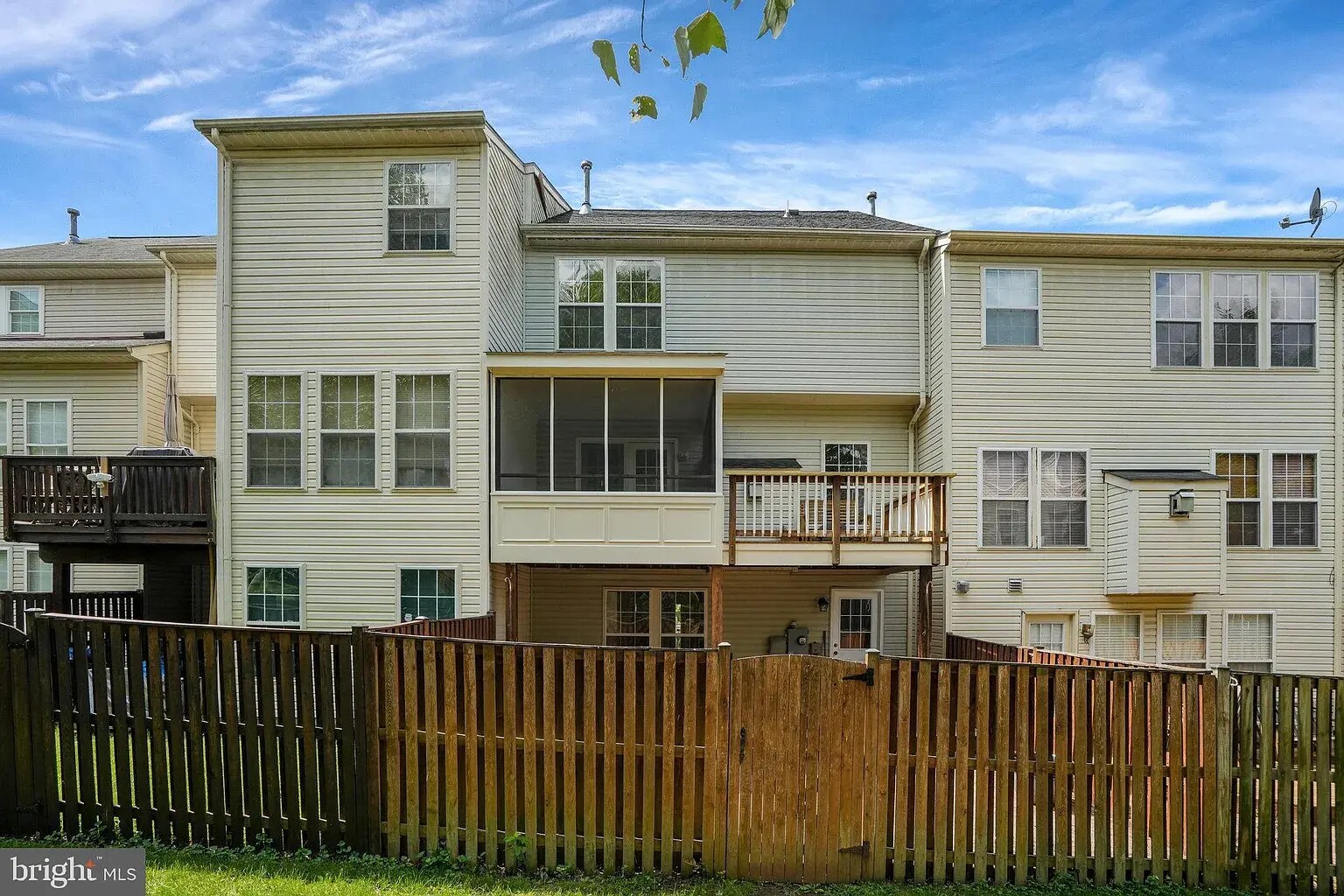 Building Photo - 10159 Elgin Way