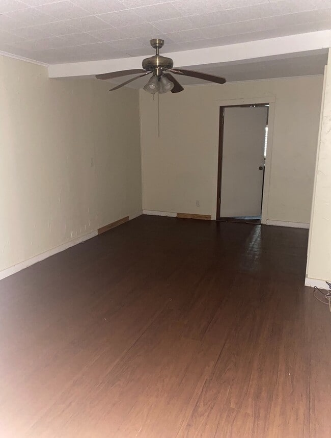 Building Photo - 5036 Hwy 17