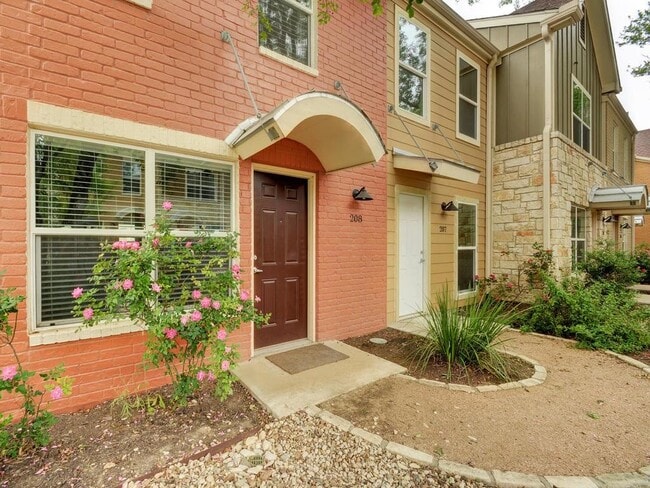 Primary Photo - 1101 Grove Blvd