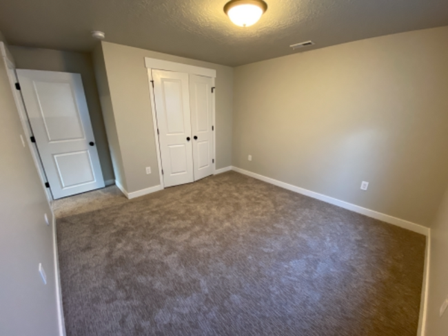 Building Photo - 7097 N Slick Rock Way