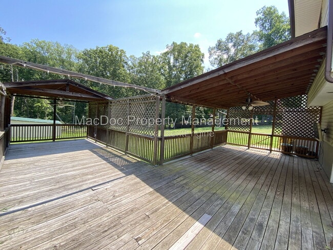 Building Photo - 491 Cropp Rd