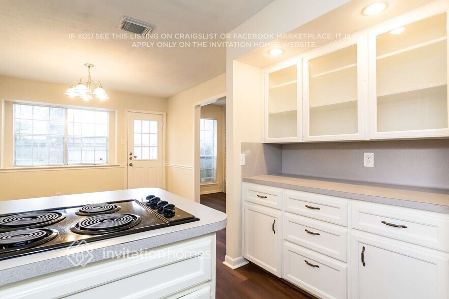Building Photo - 23923 Spring Elms Dr