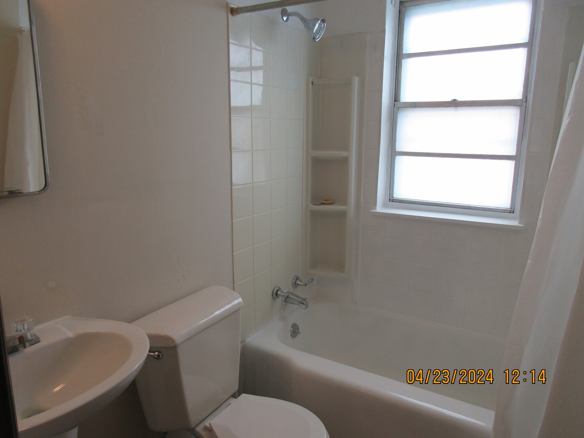 Building Photo - 615 W 29th St