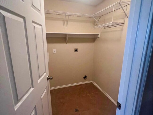 Building Photo - 332 Kahlo Loop