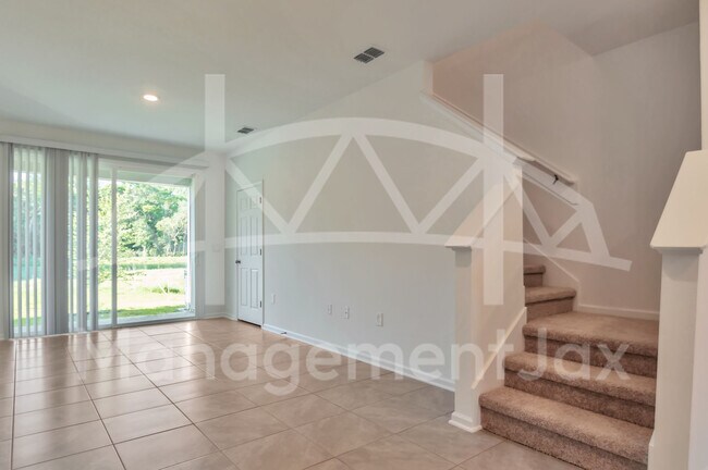 Building Photo - 8313 US-1