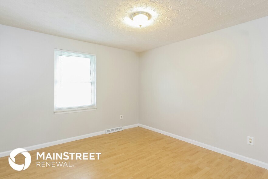 Building Photo - 4757 Orchard Rd