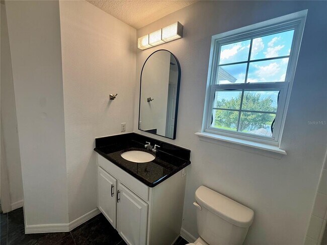 Building Photo - 2706 Monticello Way