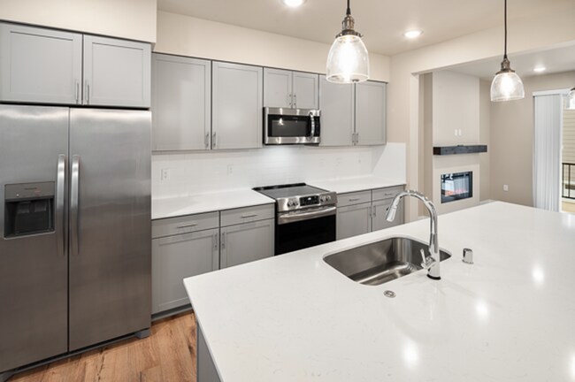 Building Photo - Kenmore Townhome | 4 Bed 3.5 Bath | $3,725