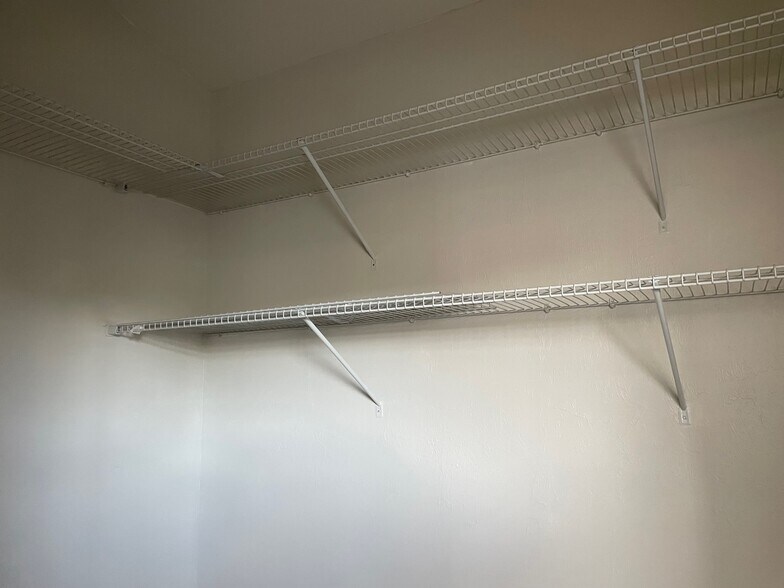 master suite walk in closet view 2 - 505 W Hickpochee Ave