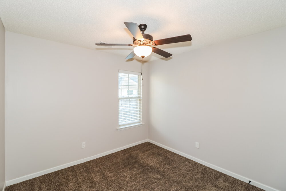 Building Photo - 9455 Darren Cir S