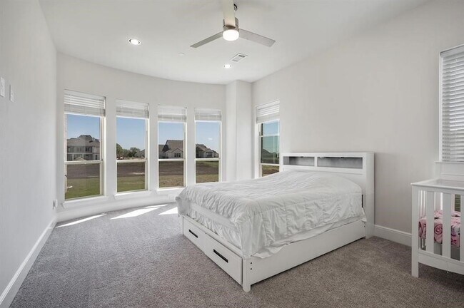 Building Photo - 1405 Gairloch Dr