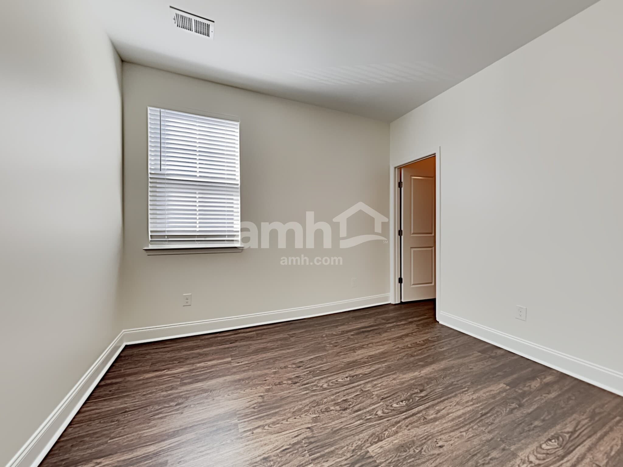 Building Photo - 127 Sago Ct