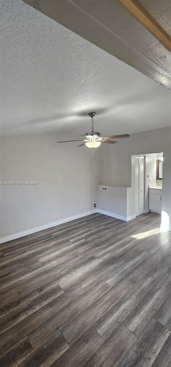 Building Photo - 8033 NW 71st Ct