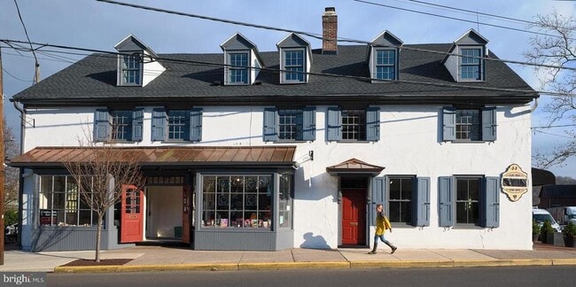 Building Photo - 44 S Main St