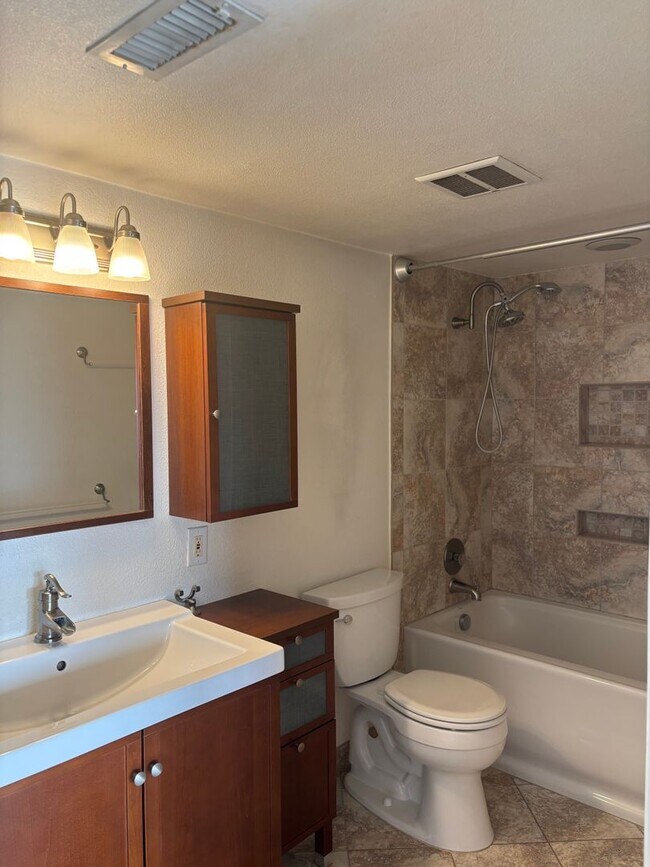 Building Photo - All Upgraded Townhome In Cherokee Canyon Gated Complex