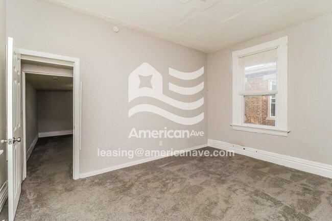 Building Photo - 1525 Greenup St