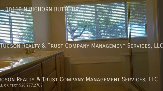 Building Photo - 10110 N Bighorn Butte Dr