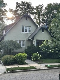 Building Photo - 29 Chestnut Ave