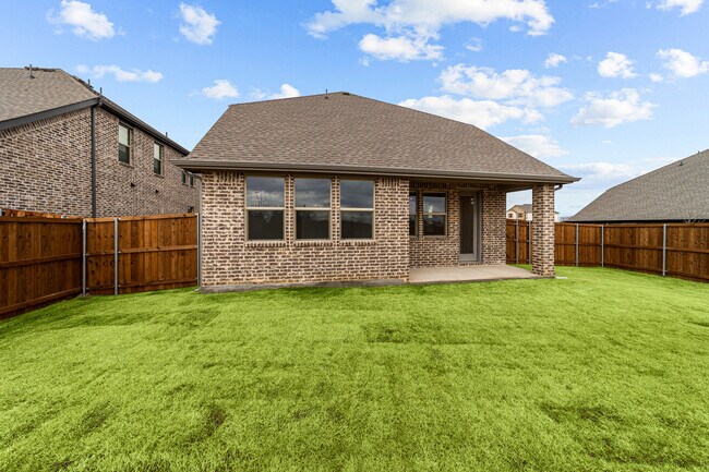 Building Photo - 512 Sunflower Trl
