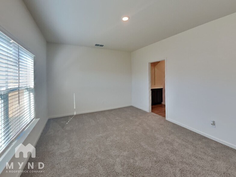 Building Photo - 8213 Columbia Fls Rd