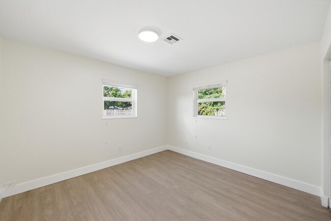 Building Photo - 351 Wickline Blvd