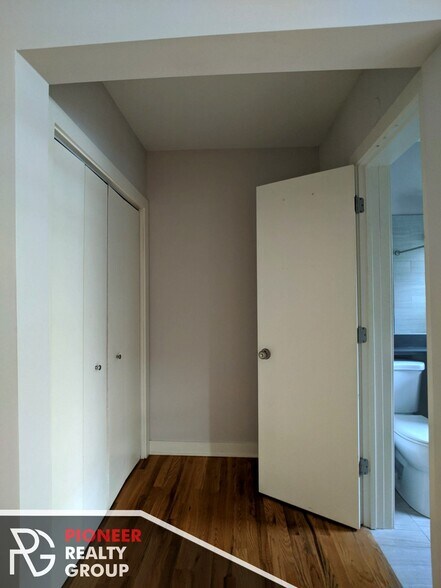 Building Photo - 2424 N Kedzie Blvd