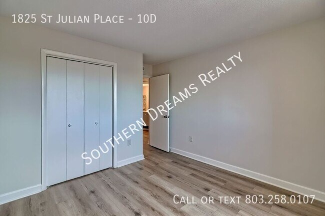 Building Photo - 1825 St Julian Pl