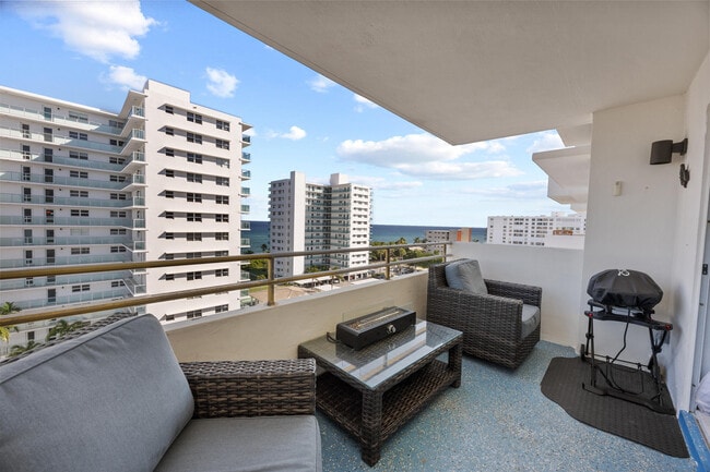 Building Photo - 1630 N Ocean Blvd