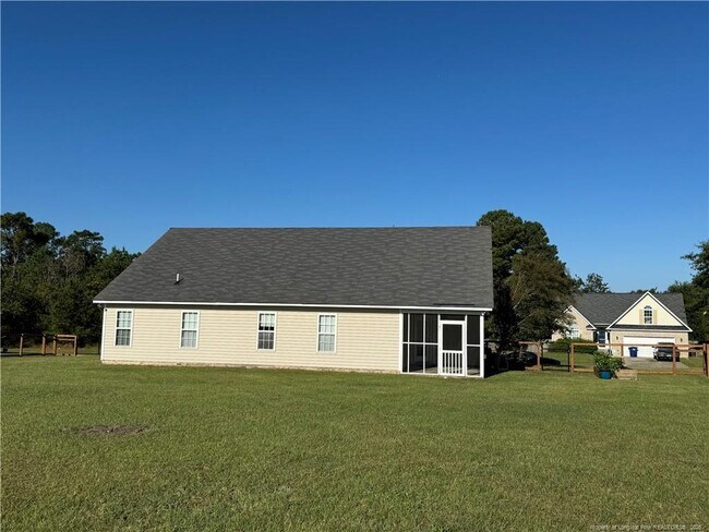 Building Photo - 245 Wood Valley Ln